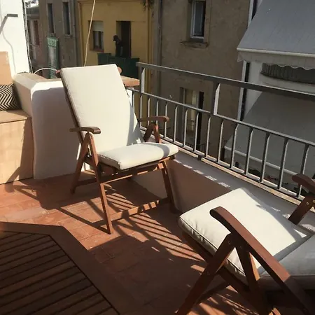 2 Bedroom In The Old Town, Close To The